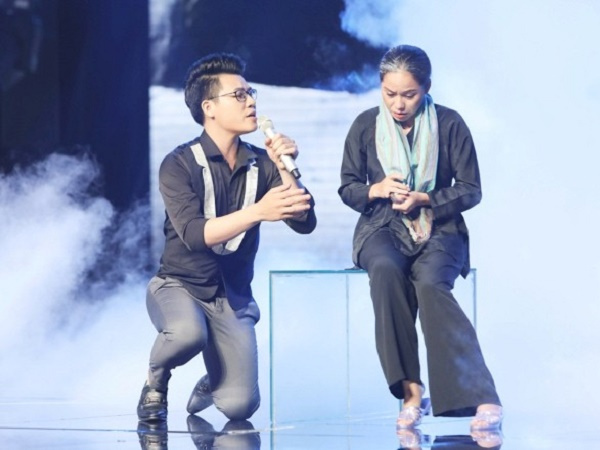 Thần tượng Bolero 2018: Gây xúc động mạnh với khán giả trong đêm bán kết, liệu Duy Cường có bước tới ngôi quán quân?!
