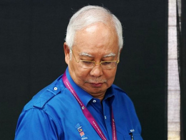 Cảnh sát đột kích nhà người thân cựu thủ tướng Malaysia