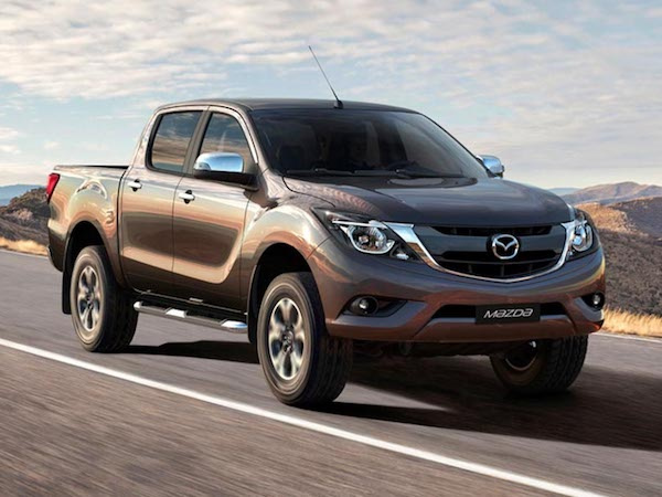 Mazda BT-50 vượt ''ông vua'' Ford Ranger trở thành bán tải bán chạy nhất Việt Nam