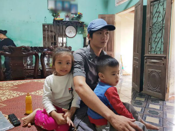 Người chồng có vợ vừa qua đời trong vụ nổ Văn Phú: 'Tôi sợ thằng út mắc chứng tự kỉ...'