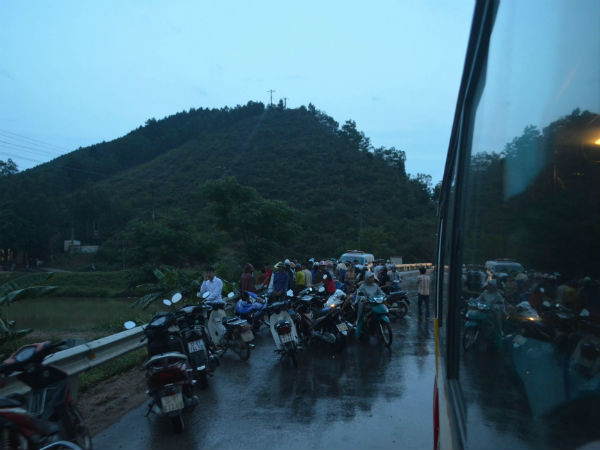 Rủ nhau tắm mát sau khi đi học về, 2 học sinh đuối nước thương tâm