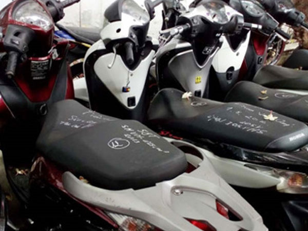Bốn người chuyên tiêu thụ xe gian bị bắt tại Cà Mau