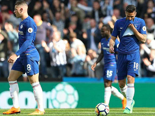 Chelsea thua đậm trong ngày Ngoại hạng Anh hạ màn