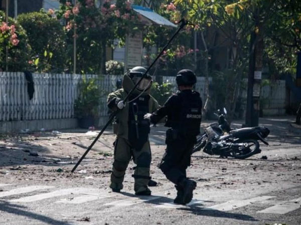 Indonesia: Đánh bom liên hoàn ở 3 nhà thờ, 5 người thiệt mạng