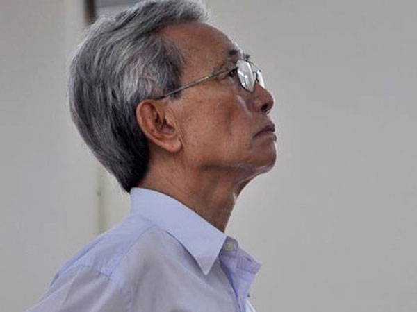'Nêu nhân thân bị cáo 77 tuổi dâm ô trẻ em để giảm án là không được'