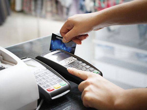 Ngân hàng cảnh báo không quẹt thẻ ATM tại thiết bị khác ngoài máy POS