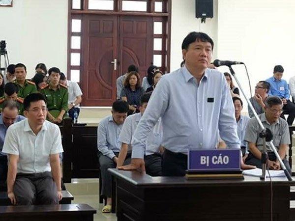 Ông Đinh La Thăng và cấp dưới đổ lỗi cho nhau