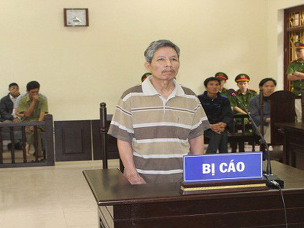 Cha đánh chết con vì nghĩ bị chửi