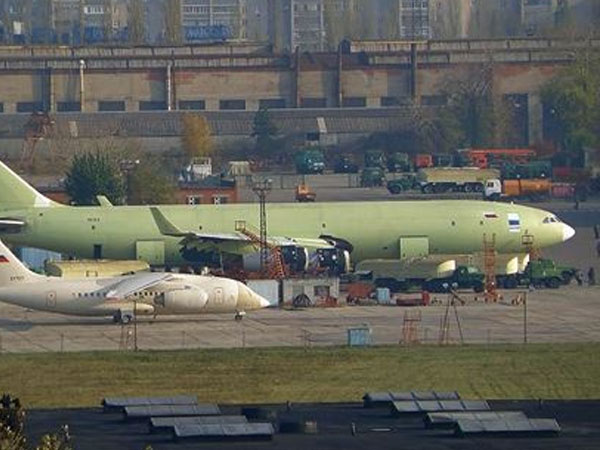 Nga hủy kế hoạch mua 2 máy bay tiếp nhiên liệu Il-96-400TZ