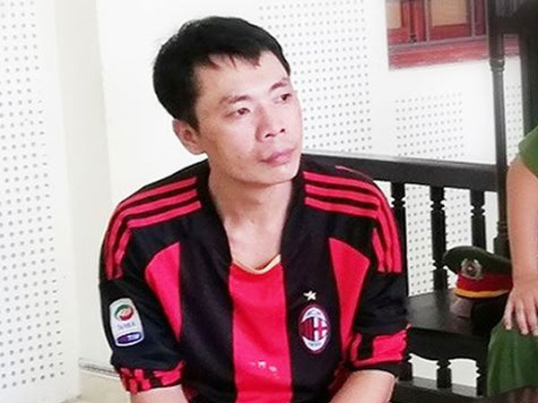 Bị nhắc 'ngồi cho đàng hoàng', rút dao đâm bạn tử vong