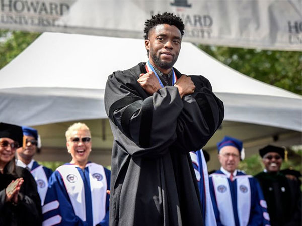 'Black Panther' nhận bằng Tiến sĩ danh dự của Đại học Howard