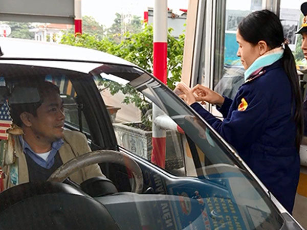 Bộ Giao thông đề xuất bỏ quy định trạm thu phí phải cách nhau 70 km