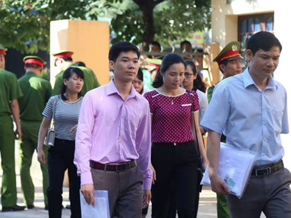 Cựu Giám đốc BV Hòa Bình lại vắng mặt tại tòa vụ 8 người chạy thận tử vong