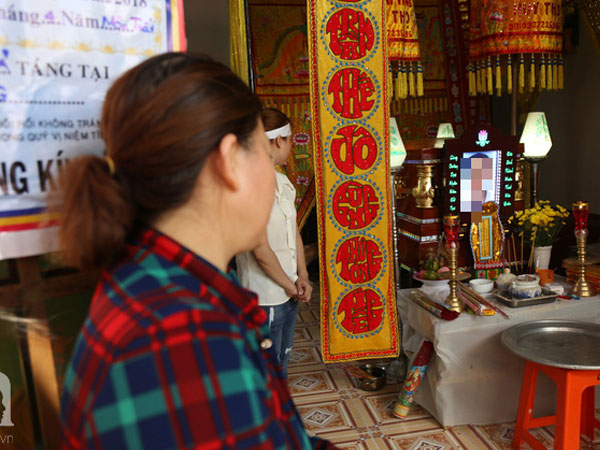 Đám tang hiệp sĩ bị cướp đâm tử vong: 'Từ nhỏ Nam đã thích làm hiệp sĩ, tôi nói sợ cảnh con bắt cướp lắm mà nó cứ bảo không sao đâu'