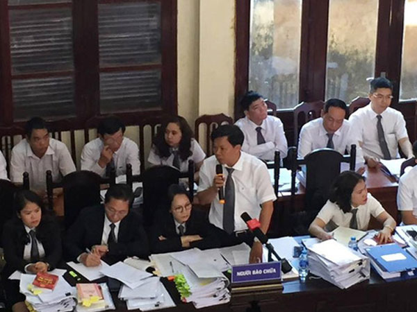 Xử vụ 8 người chạy thận tử vong: Đề nghị triệu tập đại diện Bộ Y tế