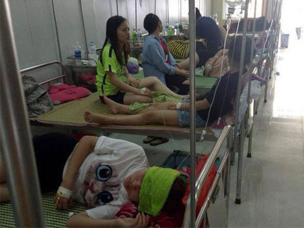Hơn 70 sinh viên sư phạm bị ngộ độc
