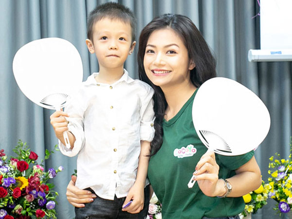 Kiều Anh 'Phía trước là bầu trời' lần đầu khoe con trai 5 tuổi