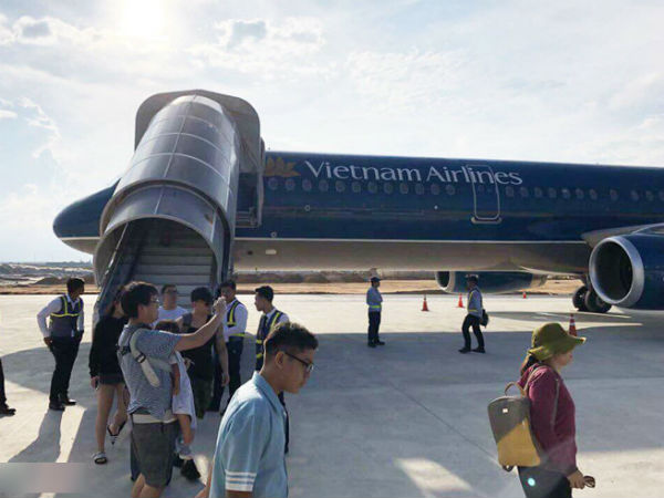 Tạm giữ bằng lái phi công hạ cánh nhầm đường băng ở Cam Ranh
