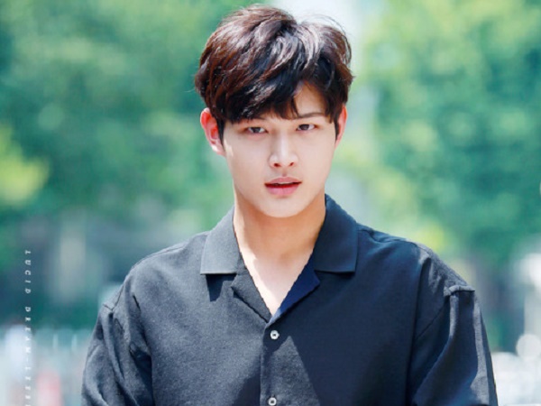 Bị điều tra vì quấy rối tình dục đồng nghiệp, sao trẻ của 'Uncontrollaby Fond' mất vai diễn