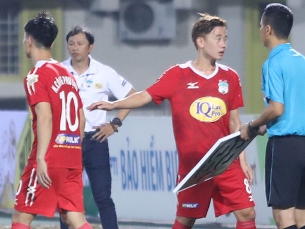 'Công Phượng vào sân làm hỏng lối chơi của HAGL'