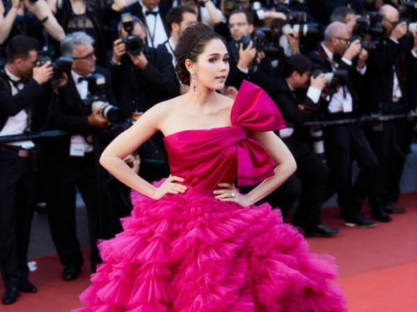 'Phạm Băng Băng Thái' mang váy áo xa xỉ lấn át tất cả tại Cannes