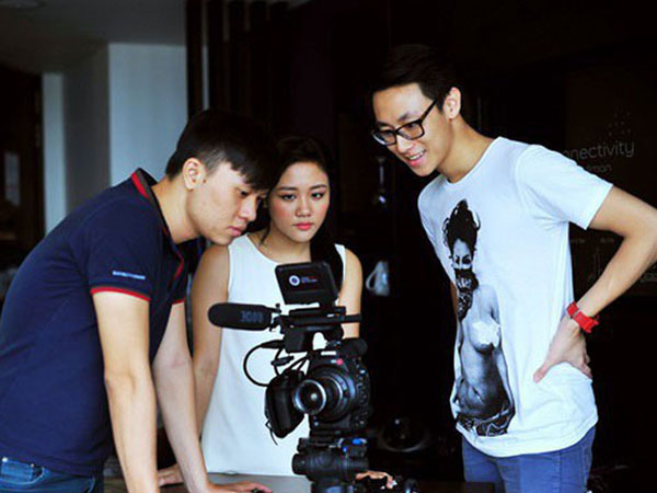 Thời chập chững bước vào showbiz của Rocker Nguyễn: Làm VJ và bị đồn yêu Văn Mai Hương