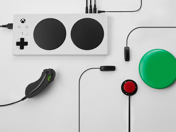 Microsoft giới thiệu thiết bị chơi game cho người khuyết tật