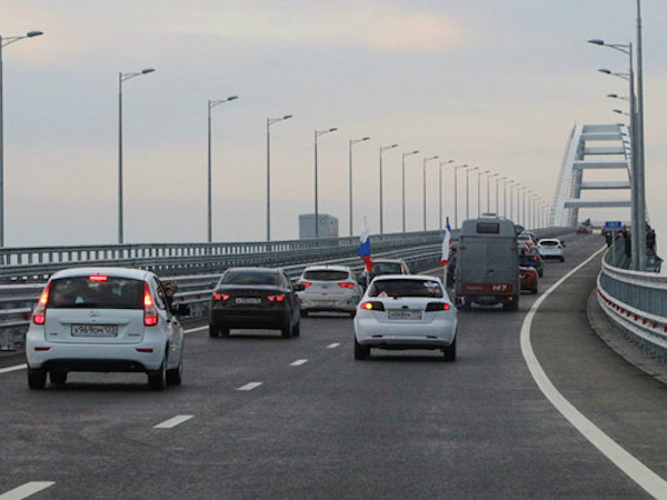 Nga điều tra nhà báo Mỹ kêu gọi đánh sập cầu Crimea