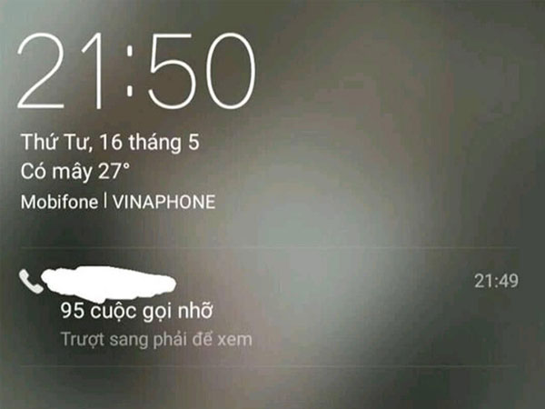 Thanh niên kiên nhẫn của năm: Qua chơi thấy bạn gái không có nhà, đứng chờ liền 2,5 tiếng và gọi 95 cuộc điện thoại