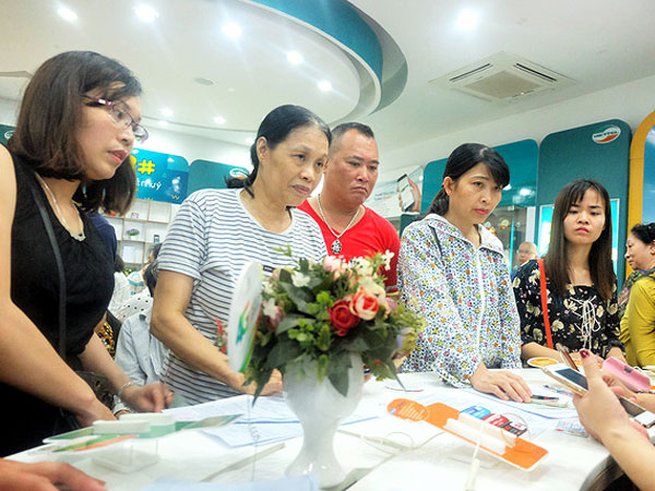 Từ 2/6, Viettel khóa SIM một số thuê bao chưa đủ thông tin