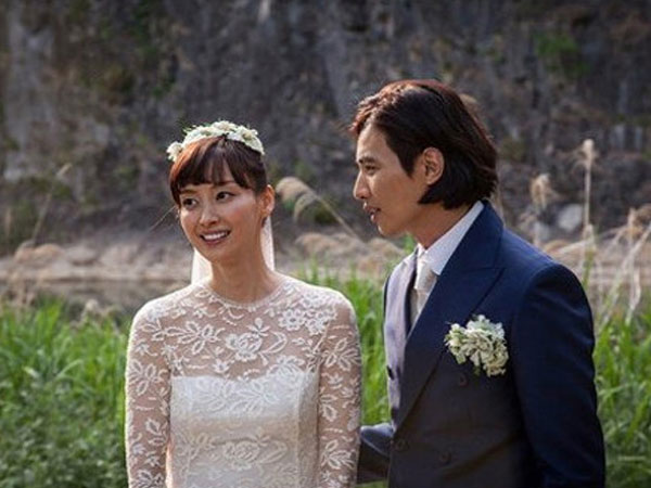 Won Bin - Lee Na Young: Đi qua những ồn ào tuổi trẻ, điều ta cần chỉ đơn giản là bình yên nắm tay nhau cùng già đi!