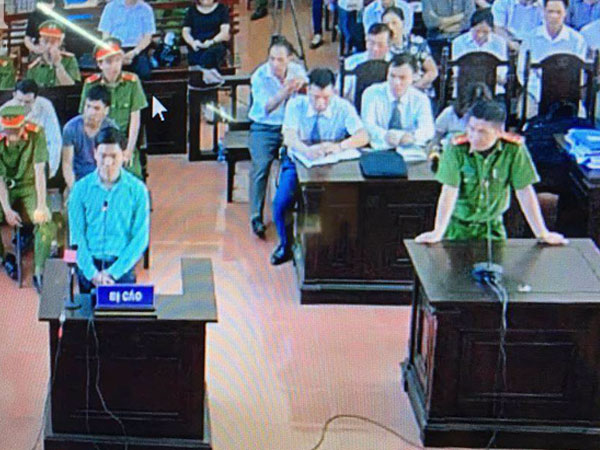 Lời khai của 2 bác sĩ gây bất lợi cho bác sĩ Lương trong vụ thảm họa chạy thận ở Hòa Bình