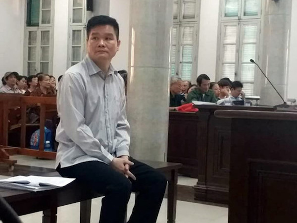 Xét xử tiến sĩ 'dạy học làm giàu' - phiên tòa kỳ lạ giữa lòng Hà Nội