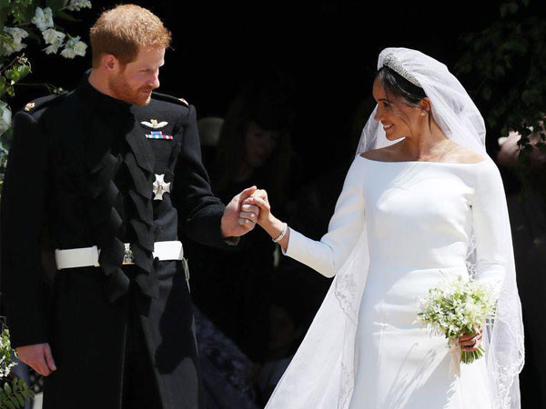 10 điều ít ai biết về chiếc váy cưới của 'nàng lọ lem' Meghan Markle