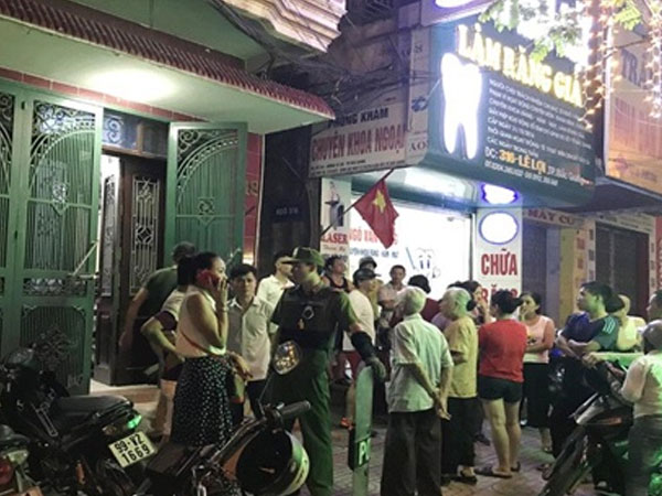 Đến xin ngủ nhờ, nữ giáo viên mầm non cầm dao dọa giết chủ nhà