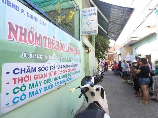 Đóng cửa nhóm trẻ bạo hành trẻ dã man ở Đà Nẵng, hàng chục phụ huynh bức xúc kéo đến kể tội