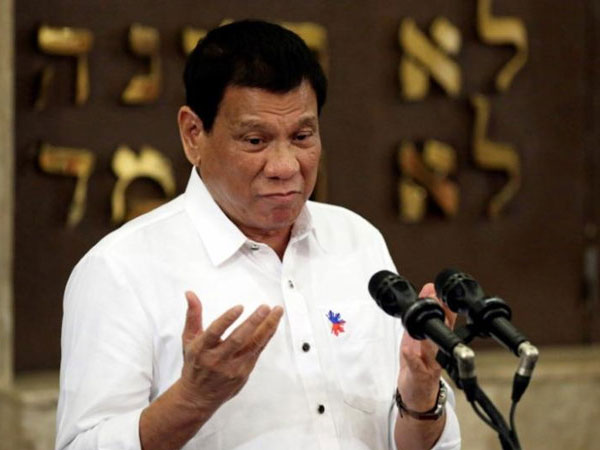 Duterte: Philippines sẽ không phản đối hành động của TQ ở Biển Đông