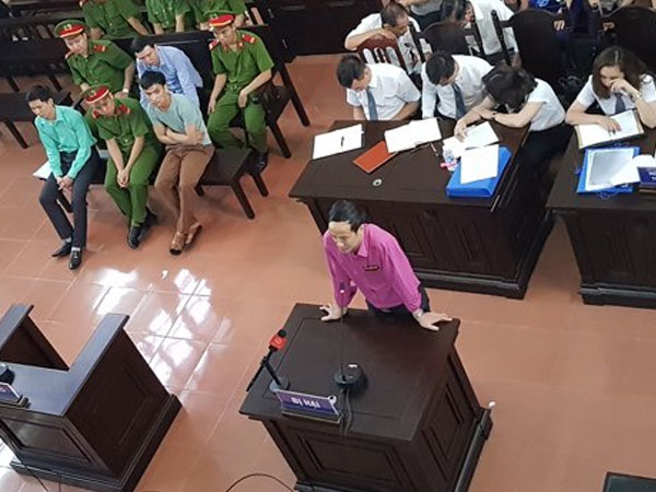 Xét xử BS Lương: Điều dưỡng bất ngờ khai ghi thêm biên bản theo chỉ đạo