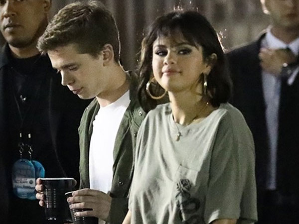 Selena Gomez xuất hiện bên chàng trai lạ sau khi quyết tâm chia tay Justin Bieber