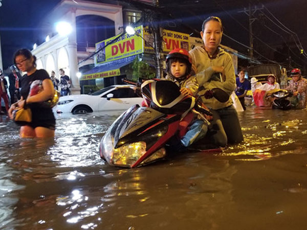TP.HCM ngày càng ngập nặng