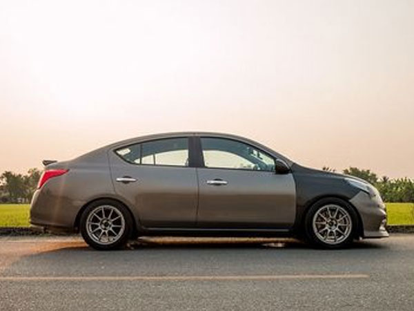 Chiếc xe độ hiệu năng cao từ mẫu sedan giá rẻ Nissan Sunny
