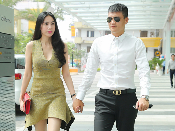 Hậu tin đồn mang thai lần 2, Thủy Tiên diện váy ôm sát khoe vòng eo phẳng lì