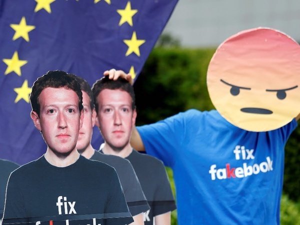 Mark Zuckerberg sẽ sánh vai Bill Gates, Steve Jobs hay thành quái vật?