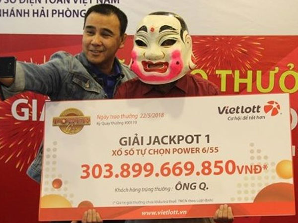 Người trúng Vietlott 304 tỷ đồng: Gia đình thuộc diện khá giả, đã có xe và nhà riêng