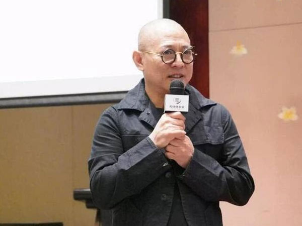 Lý Liên Kiệt lên tiếng về hình ảnh già nua như 'ông cụ 80 tuổi'