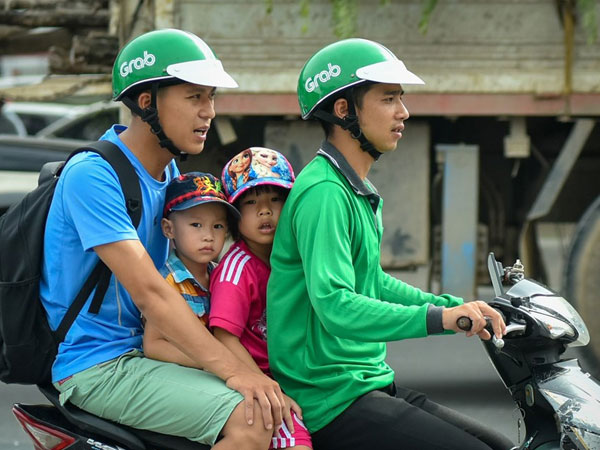 'Một mình một chợ', Grab tăng giá 30-40% thì tiền bỏ túi mới nhiều hơn