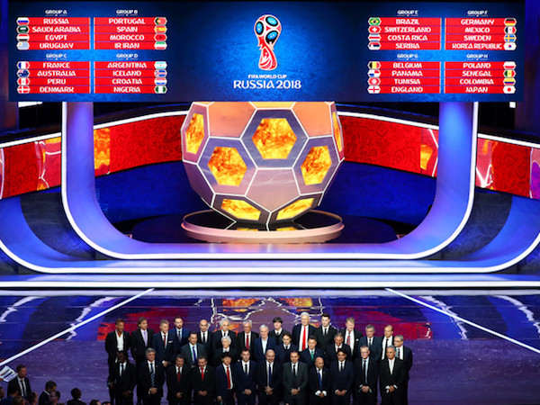 Mua bản quyền World Cup là món hời hay khoản lỗ?