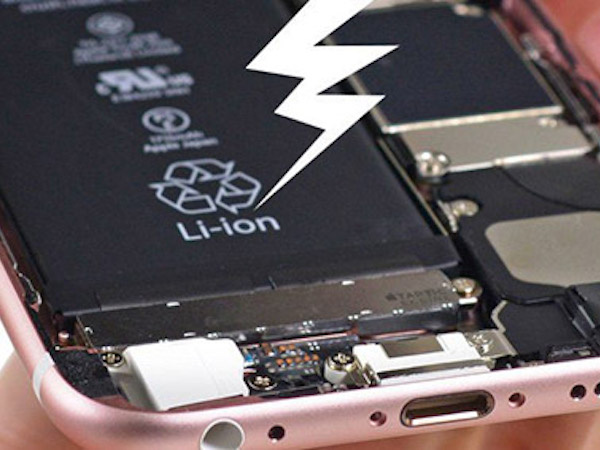 Apple có thể hoàn trả 50 USD cho chủ nhân thay pin iPhone vào năm ngoái