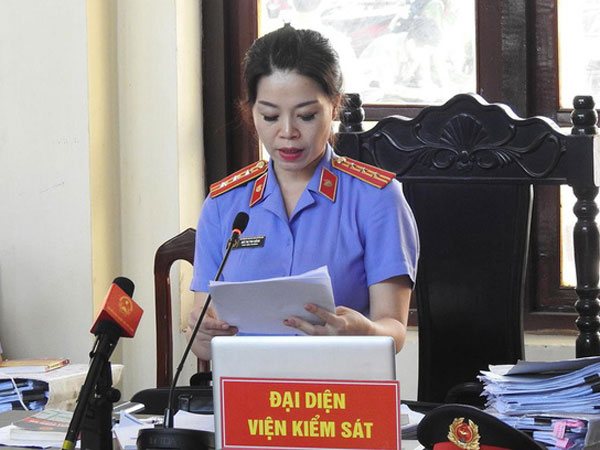 Nóng: VKS thêm tội danh cho BS Lương, luật sư phản bác và đề nghị khởi tố bổ sung ngay tại tòa