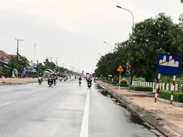 Thiếu tá công an tử nạn sau cú tông vào đuôi xe tải